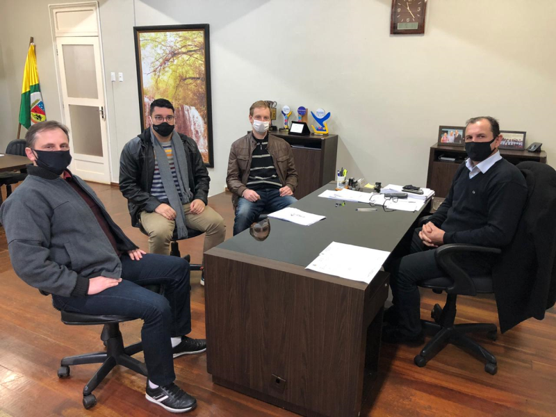 Avançam as tratativas para instituir um Guia Comercial App em Giruá